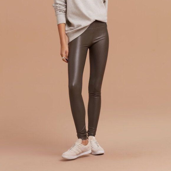 Aritzia Pants - Aritzia High waisted vegan leather legging